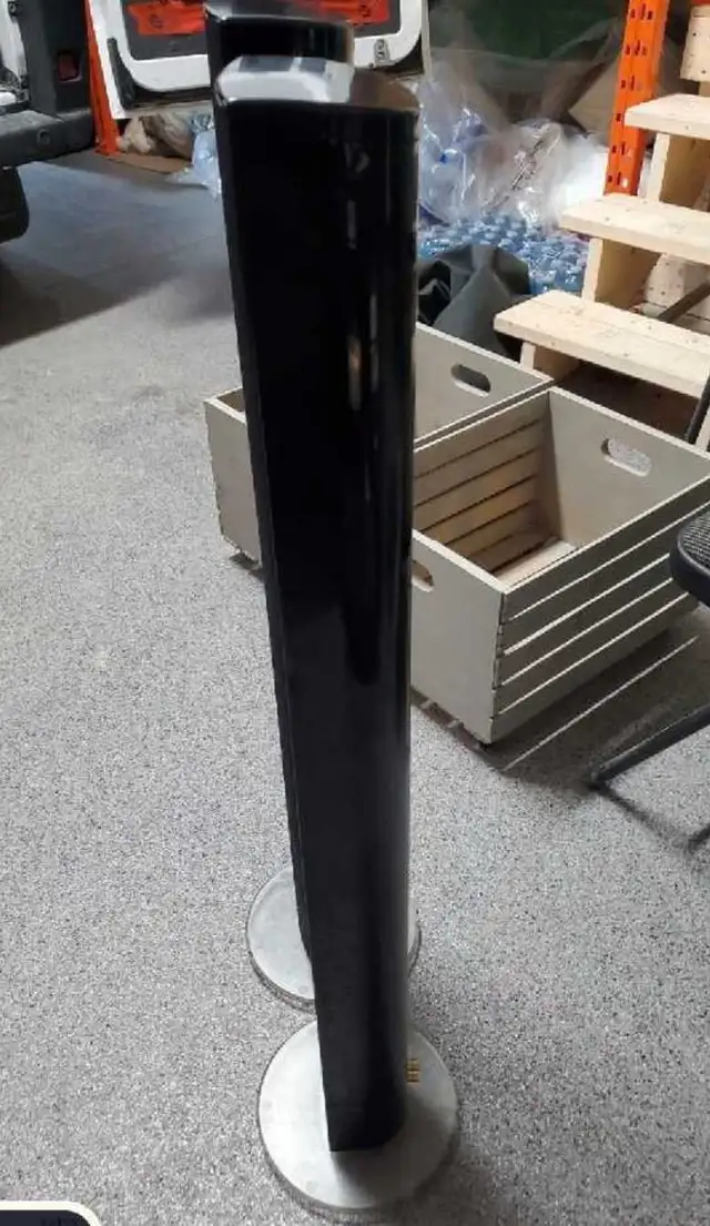 Home Speakers in Speakers in Markham / York Region - Image 5