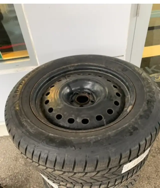 Winter tires with rims - 18 inch in Tires & Rims in Muskoka - Image 5