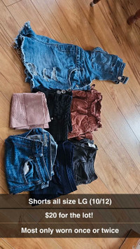 Womens clothing lot! Tops, shorts, dresses, shoes