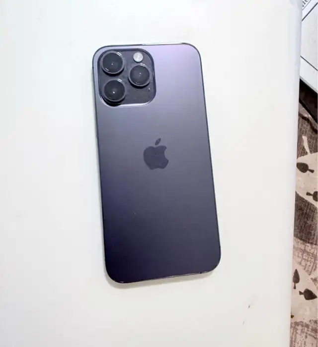 IPhone 14 Pro Max 256gb deep purple in General Electronics in Oshawa / Durham Region - Image 2