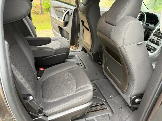 2011 GMC Acadia SLE558375926414725125
