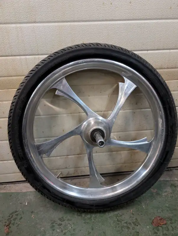 2012 Victory Vegas Jackpot for parts in Street, Cruisers & Choppers in Calgary - Image 9