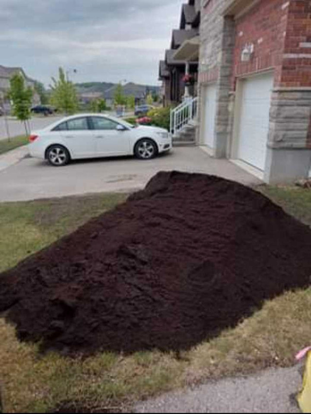 Top Soil/Black Garden Soil/Mulch/Sod/Delivery $60 in Lawn, Tree Maintenance & Eavestrough in Kitchener / Waterloo - Image 4