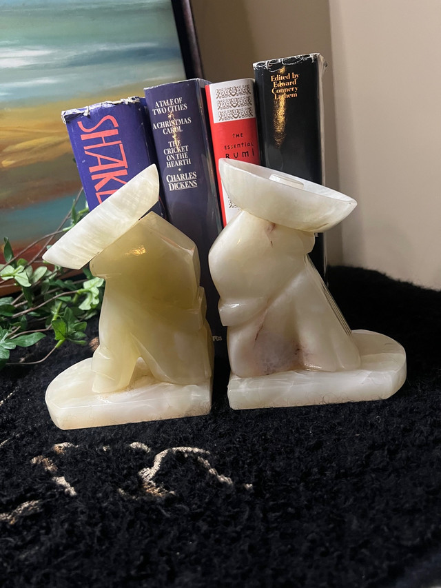 Vintage Bookends in Home Décor & Accents in Calgary