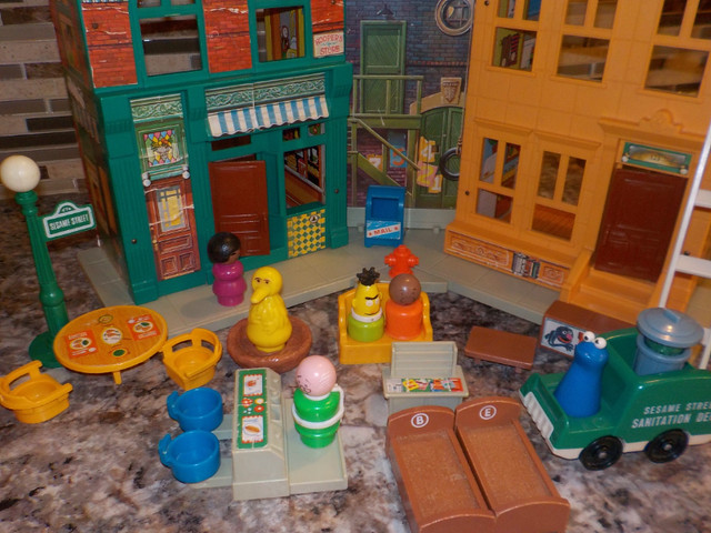 Fisher Price  Sesame Street in Toys & Games in Dartmouth - Image 4
