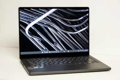 Asus Zephyrus G14 (GA403UV – DS91 – CA), View more