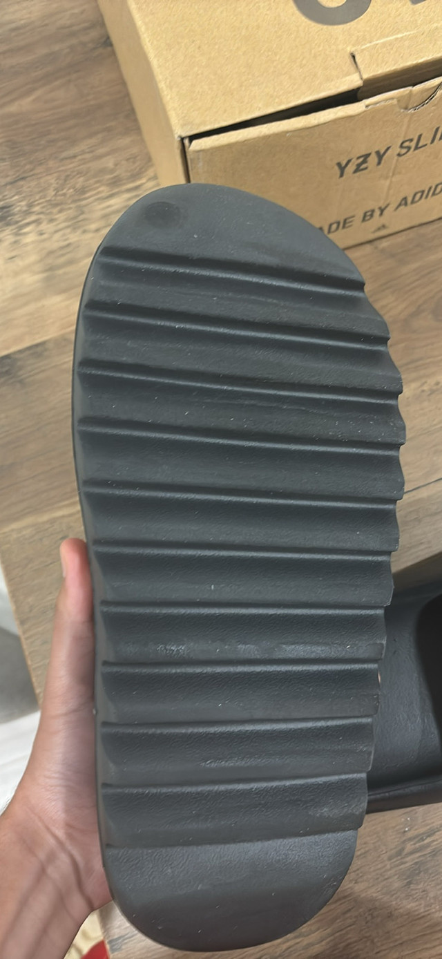 Yeezy slide onyx size 11 brand new in Clothing, Shoes & Accessories in North Shore - Image 2