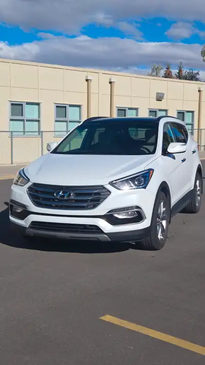 Well-maintained 2018 Hyundai Santa Fe Sport for sale in Calgary. This SUV is reliable, comfortable,...
