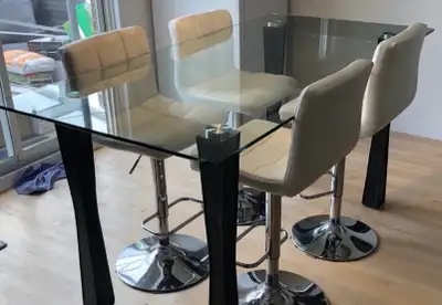 table en vitre /salle à manger , View more