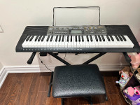 Casio Keyboard Excellent condition !  Barely used