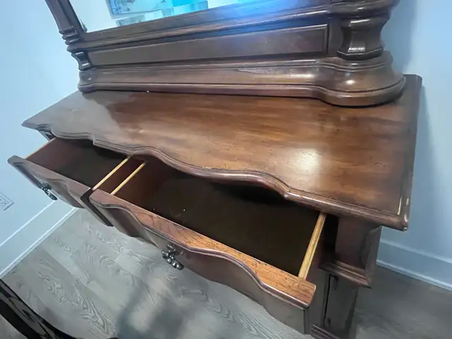 Solid Wood Dining Room Set with Matching Sideboard & Mirror in Dining Tables & Sets in Oakville / Halton Region - Image 5
