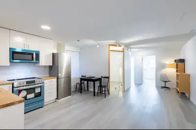 2 bdrm + office in the heart of Junction Toronto Dundas St W entrance