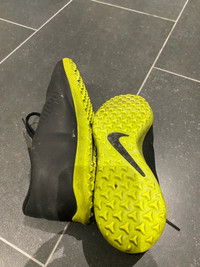 Indoor soccer shoes Nike Phantom 
