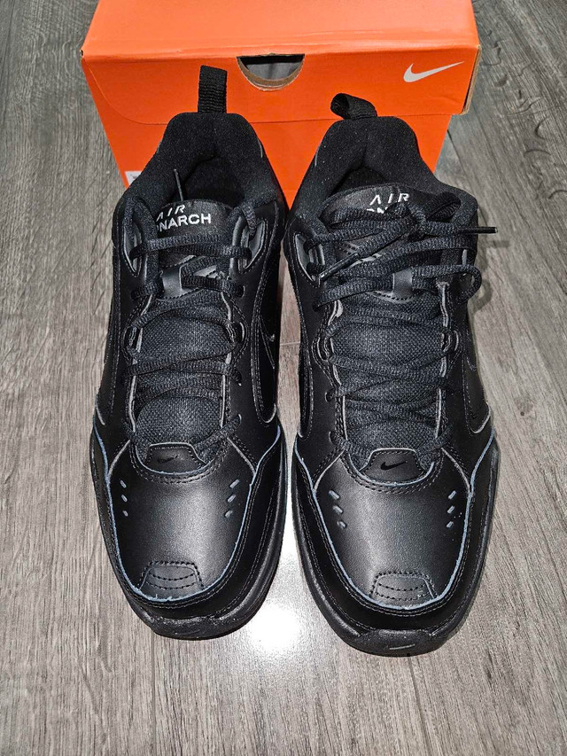 BRAND NEW/ UNUSED Men's size 11 Nike Black Air Monarchy  IV 4E  in Men's Shoes in Winnipeg - Image 3