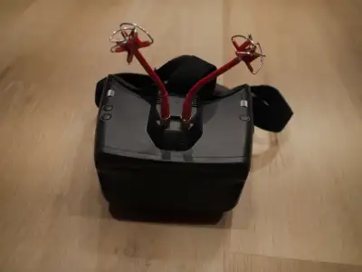 Lightly used analog FPV goggles The same as the V4, just a few swapped components due to shortages:...