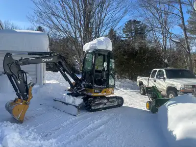 2022 John Deere 35G Runs & Operates Perfect Tooth Bucket & Clean Up Bucket 349 HRS Tracks Are In Goo...