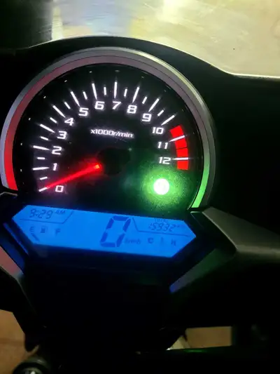 *2011 honda cbr 250R *Alberta registered *active title *Never dropped or damaged or any accident *No...