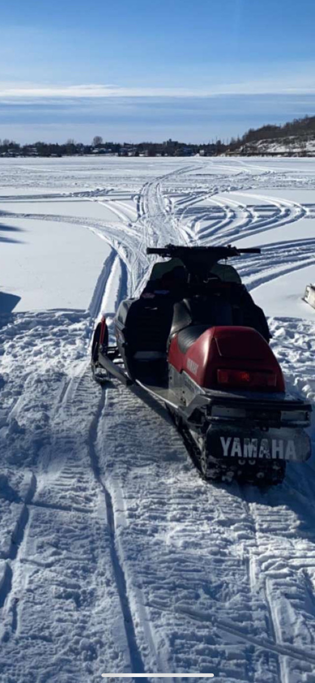 2001 Yamaha VMax 600 in Snowmobiles in North Bay - Image 3