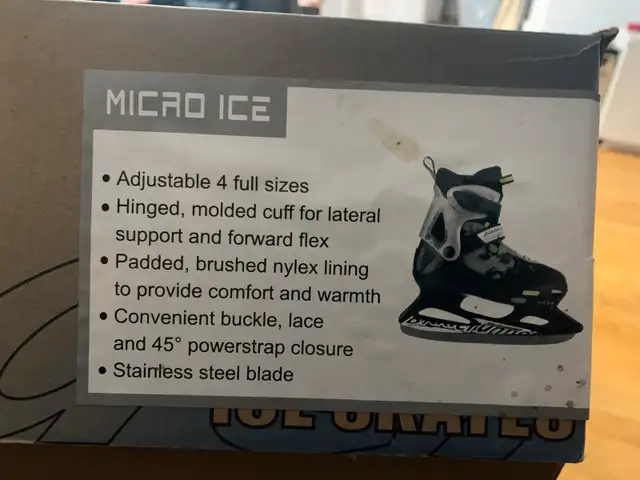 Bladerunner Micro Ice in Skates & Blades in City of Montréal - Image 5