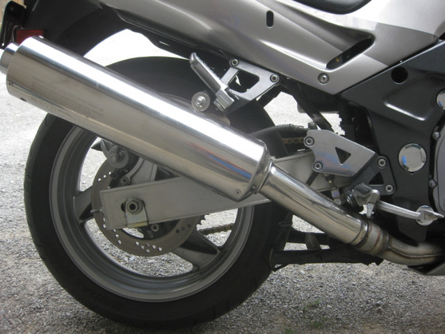Kawasaki ZX 600 in Sport Bikes in Barrie - Image 4