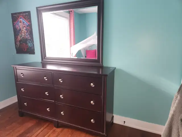 Solid Wood dresser with mirror in Dressers & Wardrobes in Ottawa - Image 3