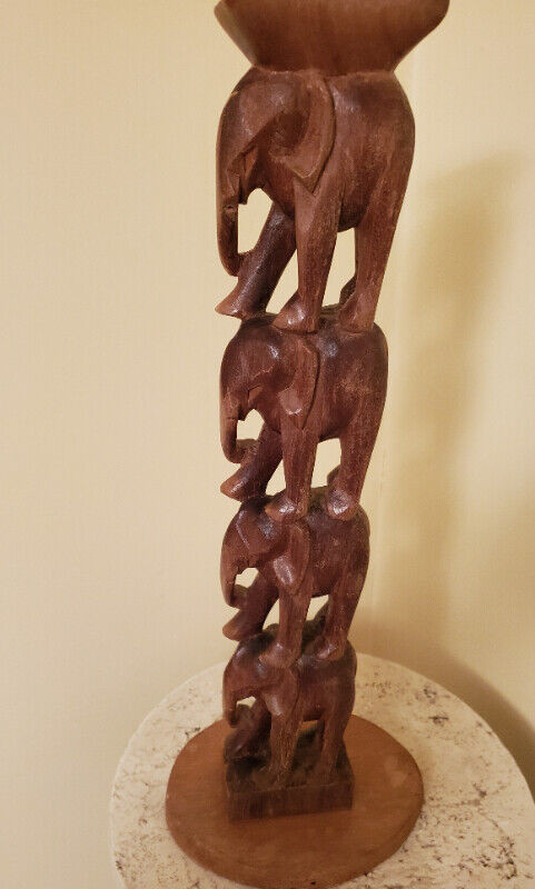VINTAGE CARVED WOOD SCULPTURE in Arts & Collectibles in City of Toronto - Image 3