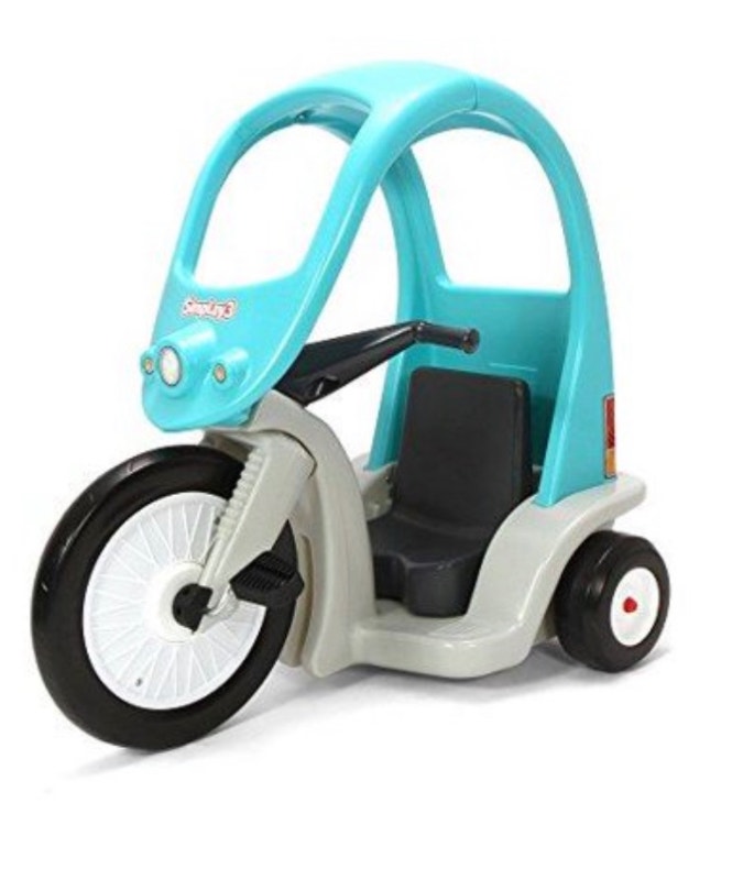 Simplay3 Kids Super Coupe Pedal Powered RideOn Toy w/ Roof and Kids