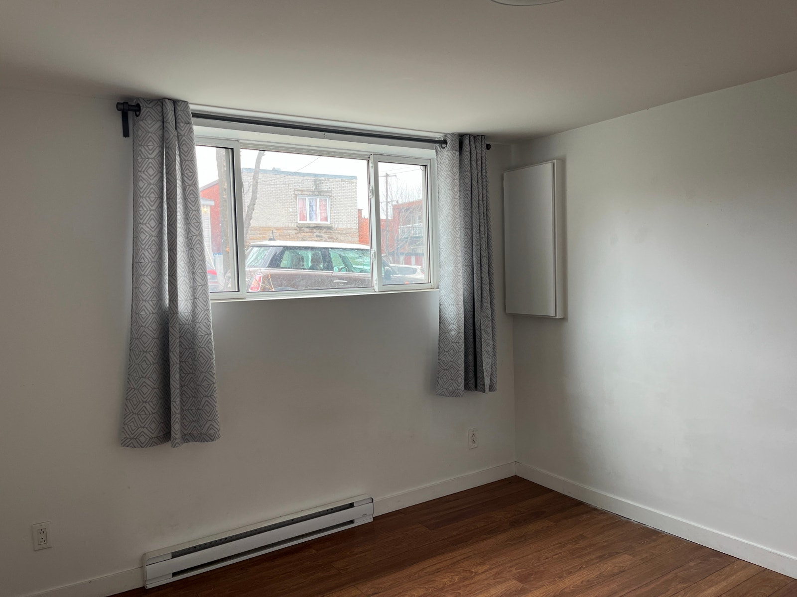 3 Bedroom Apartment for Rent — photo 1