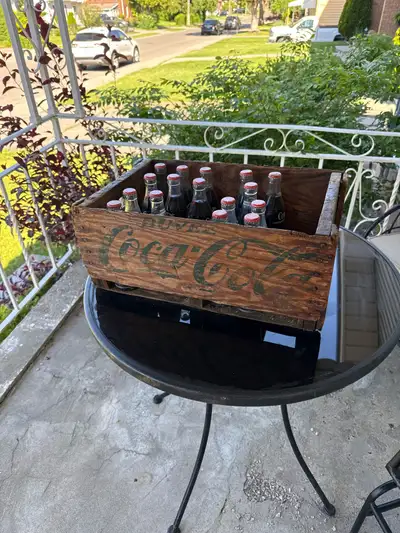 VINTAGE  COCA COLA WOODEN CRATE WITH 16 BOTTLES COKE, View more