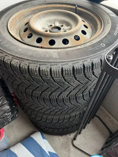 Set of winter tires that came off a 2009 Toyota Corolla. Tires are in great condition with about 90%...