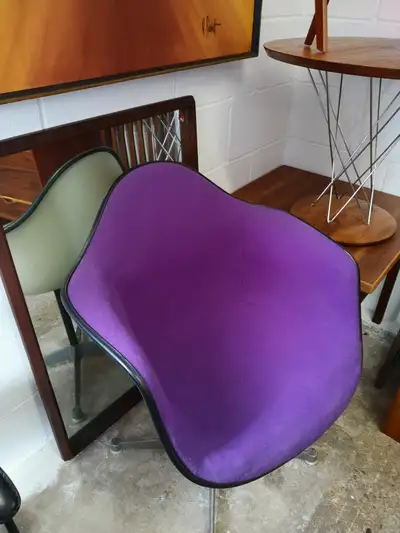 Herman Miller 1950's swivel armchair, View more