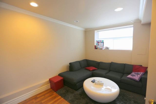 Queen West 2BR $2190 utilities all included! in Long Term Rentals in City of Toronto - Image 2
