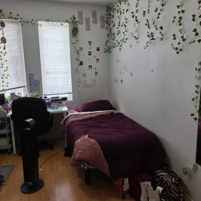 Furnished room available for summer sublet (May to August) in a shared space. Ideal for a female Yor...