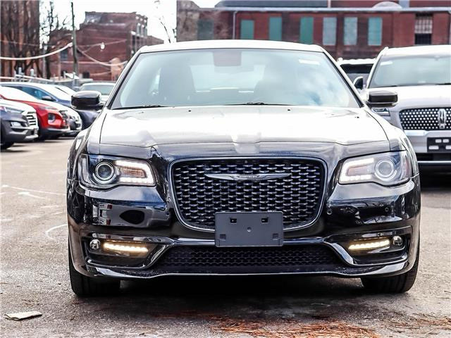 2023 Chrysler 300 tour Touring-L 4dr Rear-Wheel Drive Sedan  in Cars & Trucks in City of Toronto
