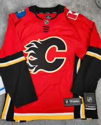 Calgary Flames Fanatics NHL Licensed Hockey Jersey New 