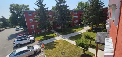 * Uptown Waterloo super convenient location * Perfect for professionals and mature students * Very c...