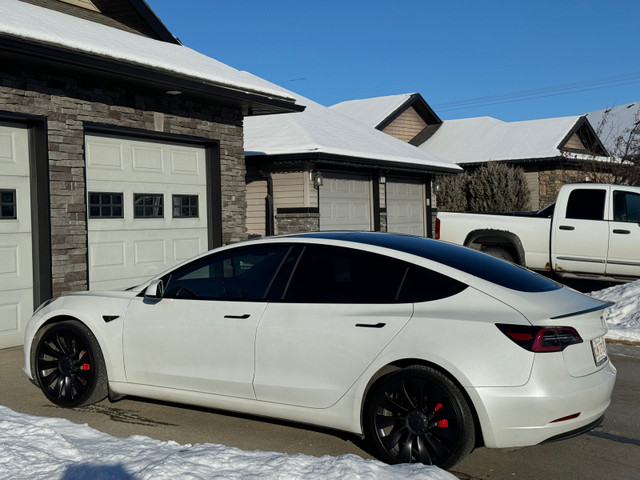 Tesla M3P in Cars & Trucks in Red Deer - Image 4