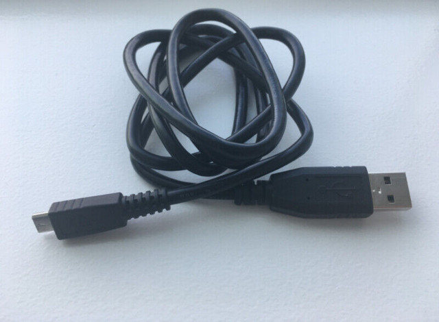 BlackBerry Curve 8520 Sync & Charge USB Cable in Cell Phone Accessories in Calgary