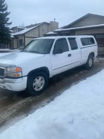 Early 2007 old body style 5.3l vortec without cylinder shut down 250,000kms Typical rust Periodic en...