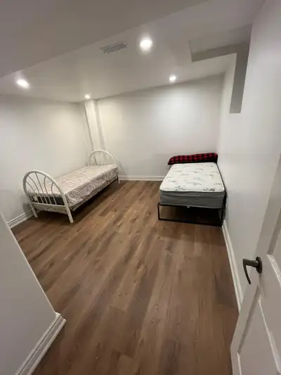PRIME LOCATION ALL AMENTITIES ARE NEAR BY HURONTARIO AREA BOY PREFFERED WALKABLE DISTANCE TO TRANSIT...