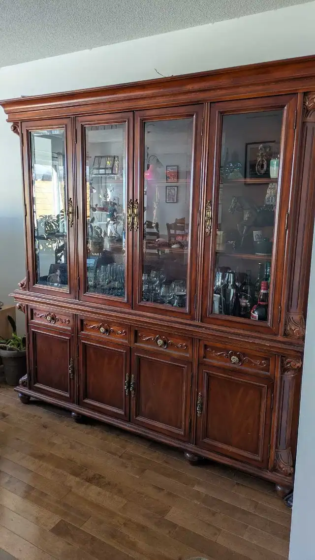 Display Cabinet in Hutches & Display Cabinets in Gatineau - Image 2