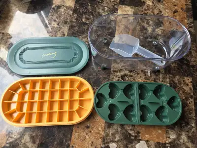 Brand New Silicone Ice Cube Trays, Lid, Storage Bin, Scoop, View more