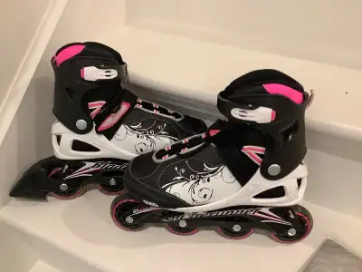 Paire de RollerBlade (fille), View more