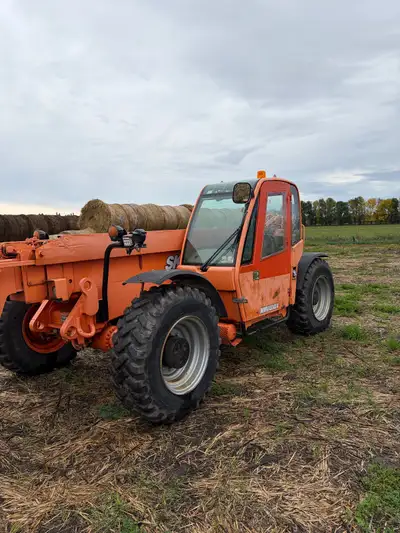 2100 hours in good working condition 11000 lift