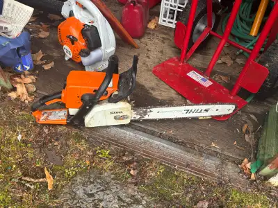Stihl MS250 chainsaw, View more