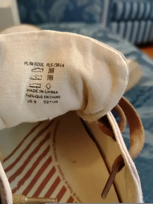 Taos Women's Shoes Size 9. in Women's - Shoes in Norfolk County - Image 6