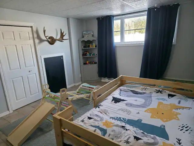 Maison (Jumelé) à louer (3 chambres / 2 salles de bains) in Long Term Rentals in Sherbrooke - Image 11