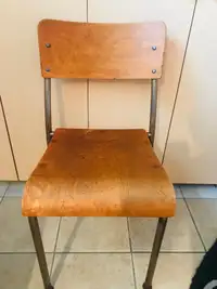 Chaise vintage bois école atelier 
