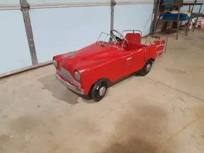 vintage Thistle pedal car. $200.00 Located in Wyoming Ont.