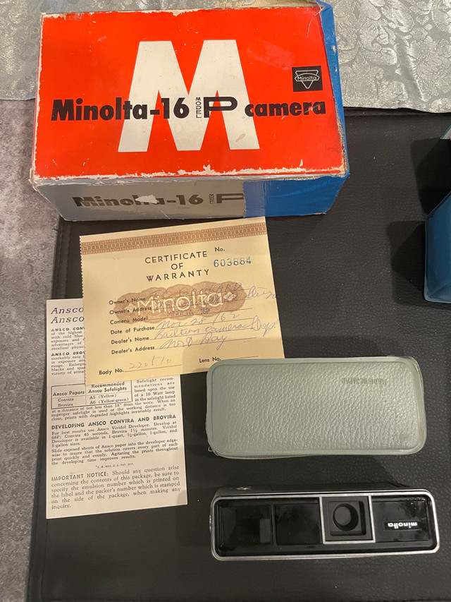 Minolta -16 P camera 1960's  in Cameras & Camcorders in North Bay - Image 2